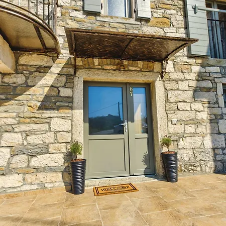 Nona Feriehus Kaldir